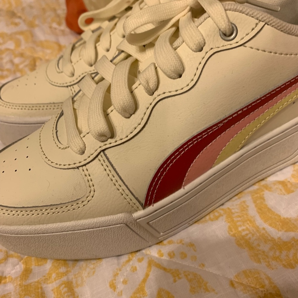 Puma White Leather Sneakers Size 7.5